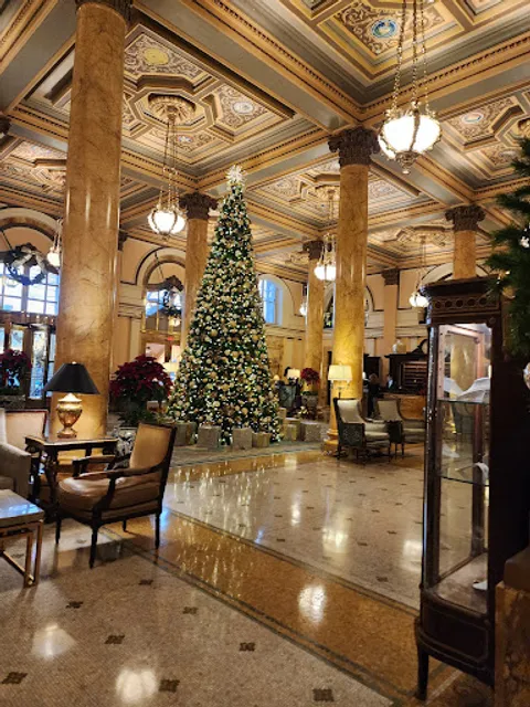 Willard Peacock Alley Tea