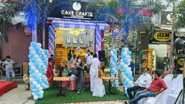 Cake Crafts - Customised Cake Studio