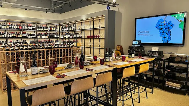 Wine Junction Shop and Bar