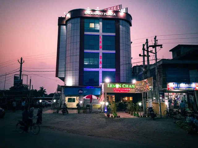 Hotel Leo Sai Palace