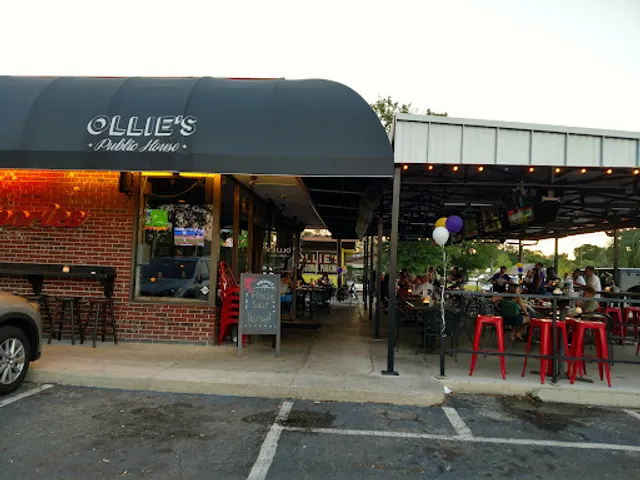 Ollie's Public House