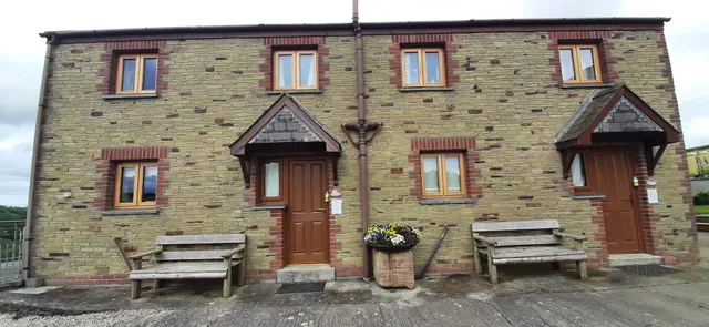 Higher Lanvean Farm Cottages