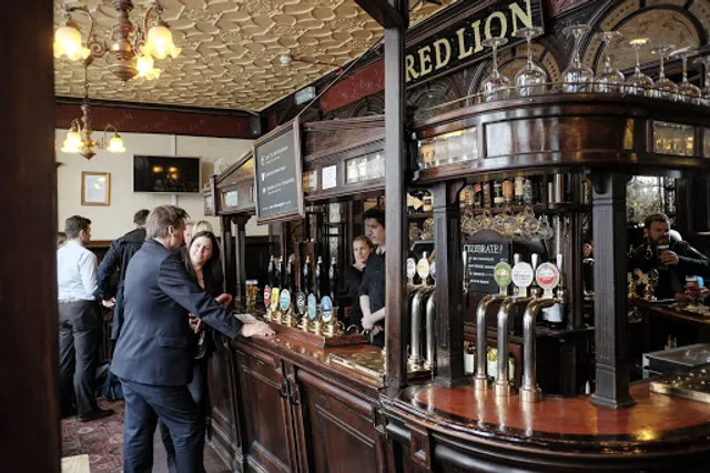 The Red Lion, Mayfair