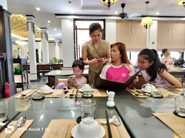 Cơm Niêu - Nhà Hàng SALA Huế