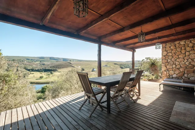 Stonehaven River Lodge