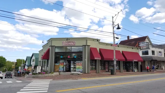 Sherman's Maine Coast Book Shop Freeport