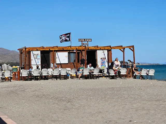 Chiringuito cotazero "EL PIRATA"