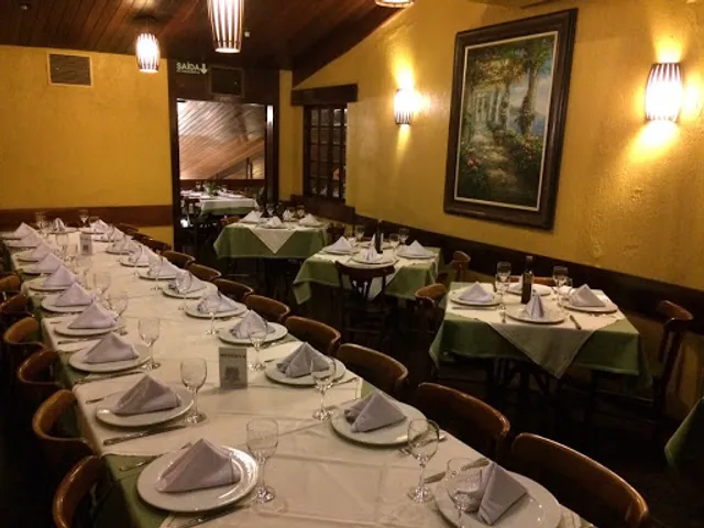 Famiglia Muccini Italian Restaurant