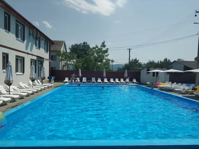 Rancho Ofre - Baza Vidpochynku Z Baseynamy Ta Dzhakuzi U Solotvyno