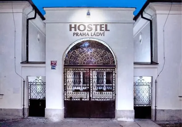 Hostel Praha Ládví