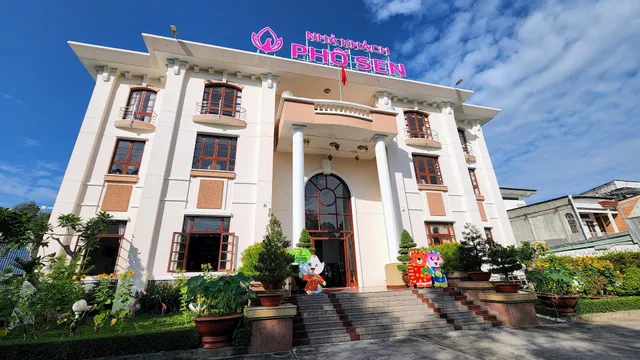 Nhà khách Phố Sen