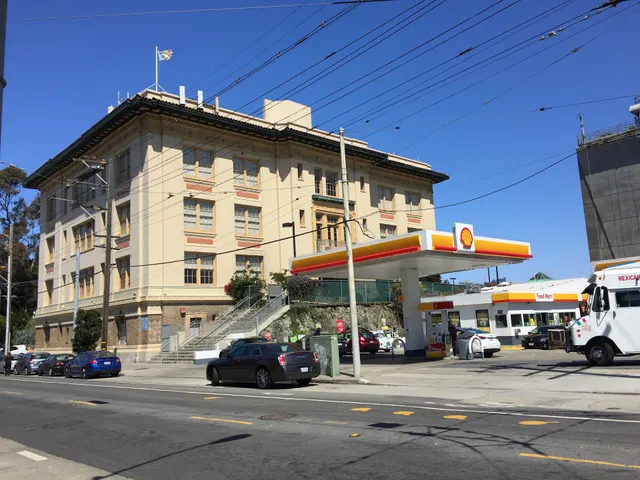 SGI-USA - SF Buddhist Center