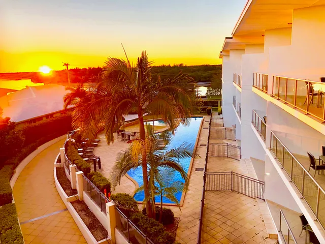 Boathouse Resort Tea Gardens