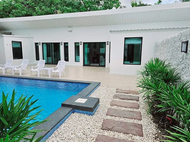 3z pool villa and hotel