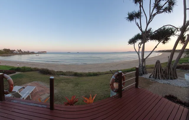 Beachfront Zilzie Holiday Homes