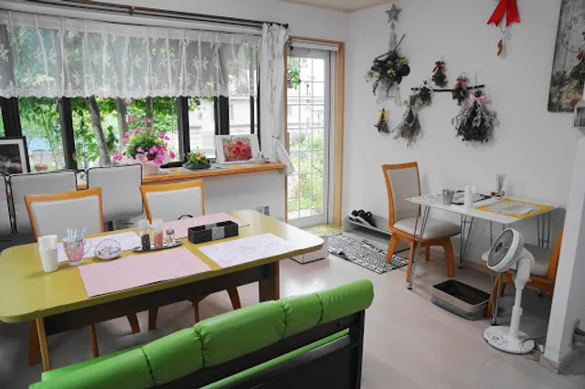 ランチ・カフェ はなの詩