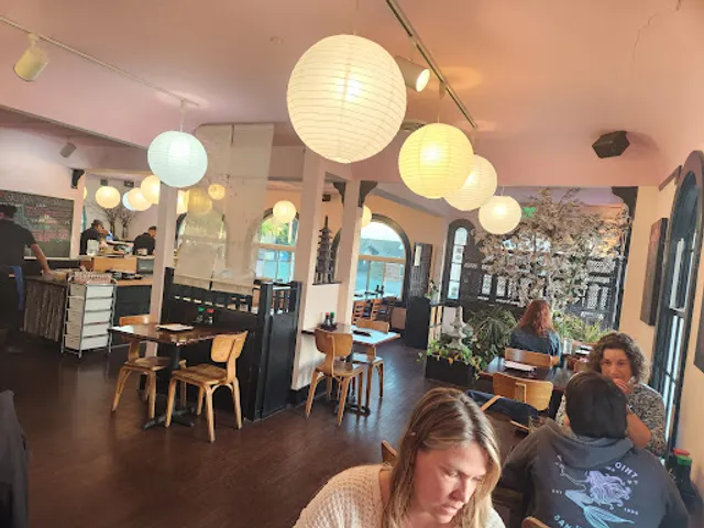 Geisha Japanese Restaurant and Tea House