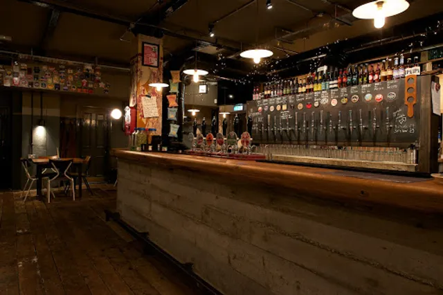 Daly's Wine Bar & Beer Hall