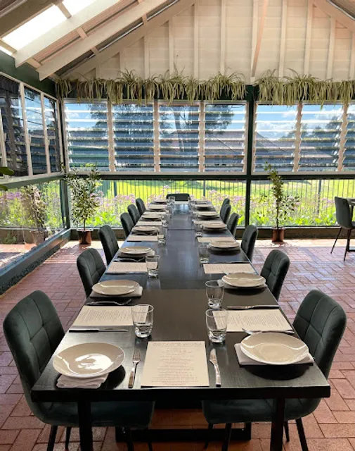 Oscar's in the Valley