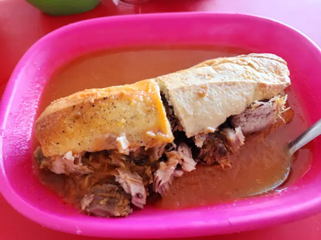 Tortas Ahogadas Tony