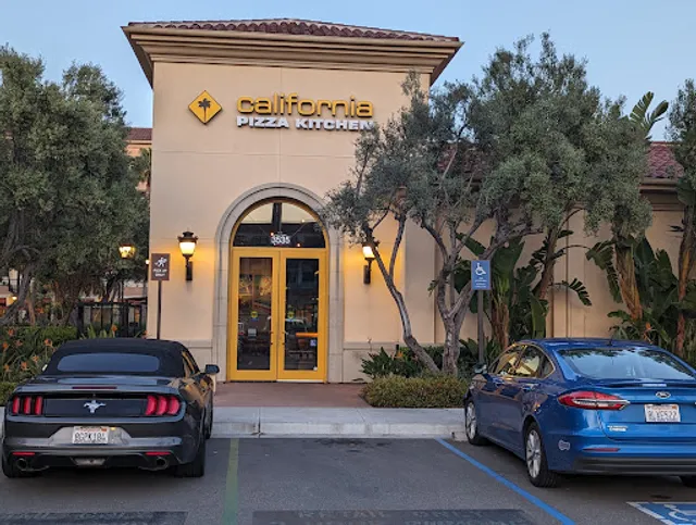 California Pizza Kitchen at Santa Clara