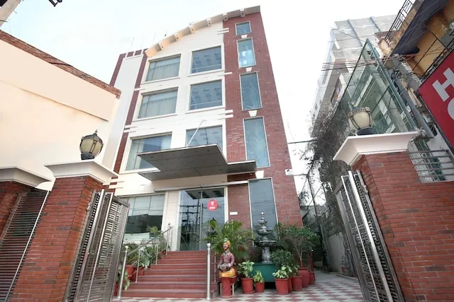 Capital O 5121 Hotel Ocean