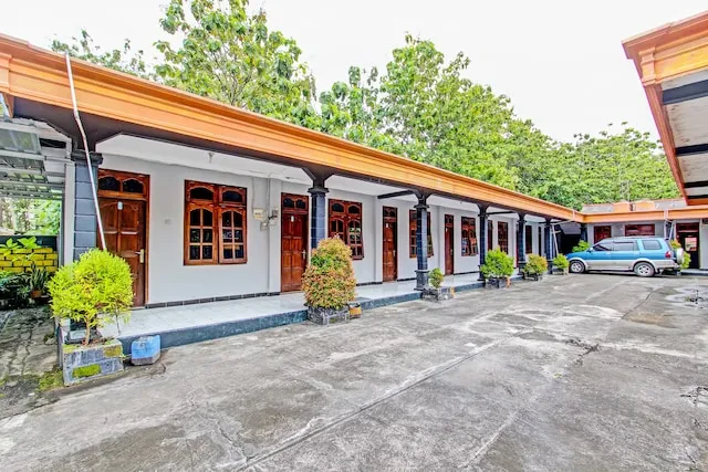 OYO 92290 Hotel Permata Sari