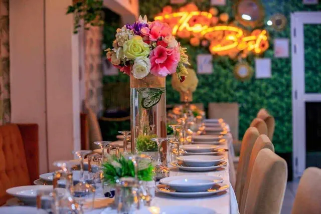 Le BUTTERFLY RESTAURANT LOUNGE