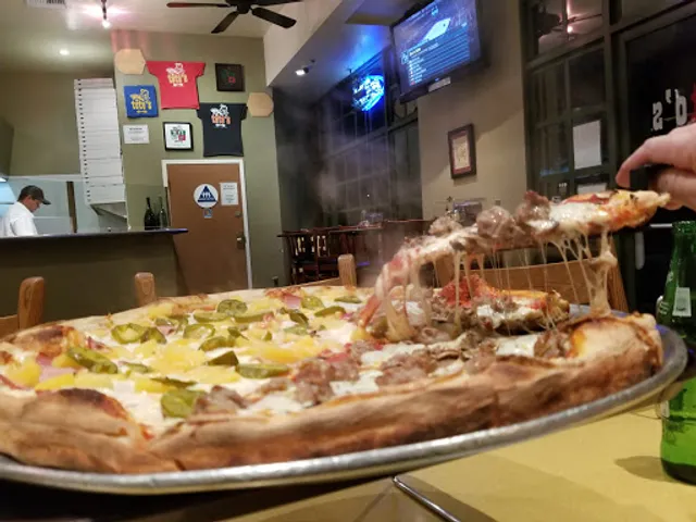 Toto's Pizzeria & Restaurant