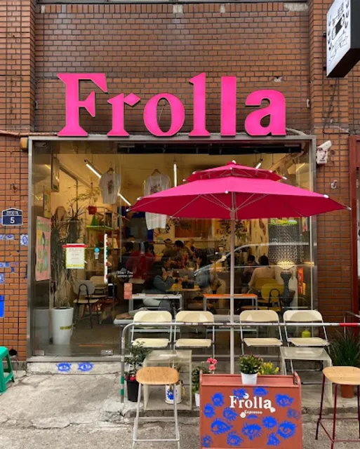 Frolla