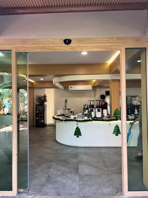 Chom Cafe And Restaurant Hua Hin