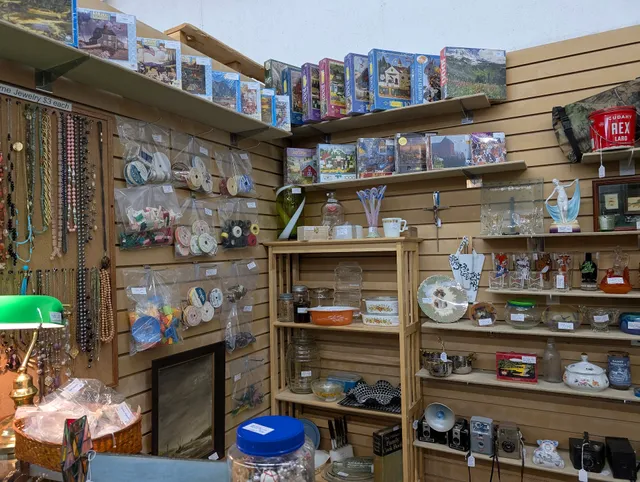 The Rusty Trunk, 875 Kootenai Cutoff, Ponderay Idaho And The Rusty Trunk 6127 Main Street in Bonners Ferry