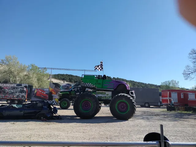 Parking du Vide-Grenier - Pont De L'Arc