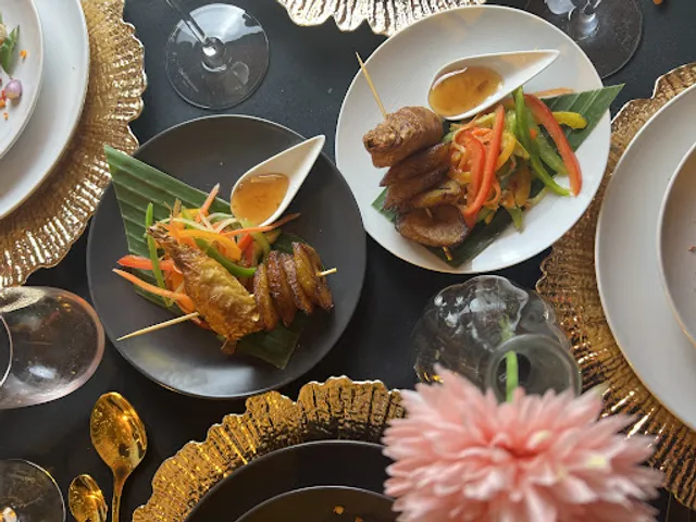 iViSecrets Vegan Fine Dining Lounge (iVeganiT) - Caribbean Fusion Food