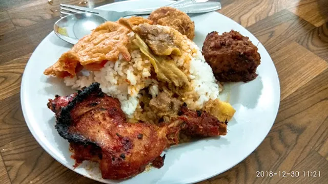 RUMAH MAKAN SEDERHANA