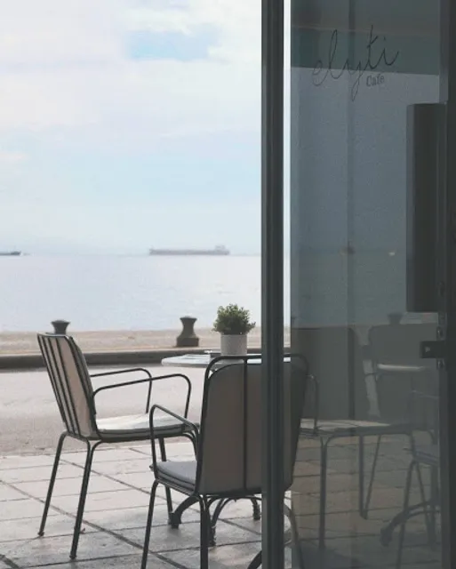 Elyti Café