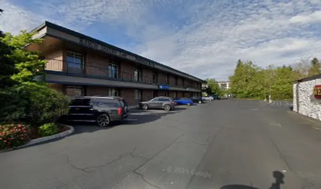 University Place Professional Square