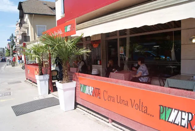 Ristorante-Pizzeria C'era Una Volta Restaurant italien Ambilly Annemasse....au feu de bois