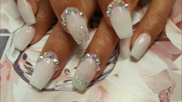 Stella Nails & Spa LLC