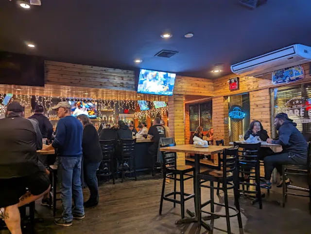 Square One Bar & Grill