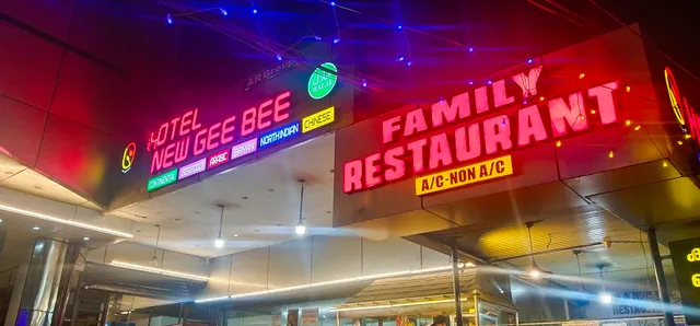 Hotel Gee Bee Palace