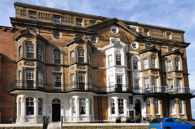 Janette's Luxury Seaview Apartment