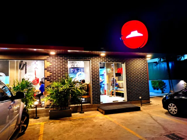 Pizza Hut - Pelawatta