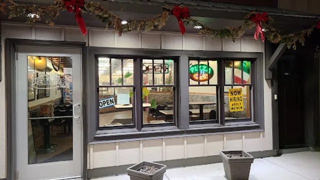 Petrino's Pizzeria of Holland