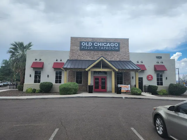 Old Chicago Pizza + Taproom