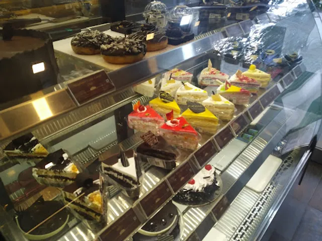 Ribbons and Balloons - The Cake Shop