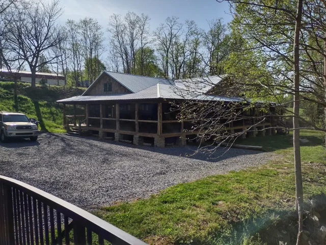 Mountain Grace Creekside