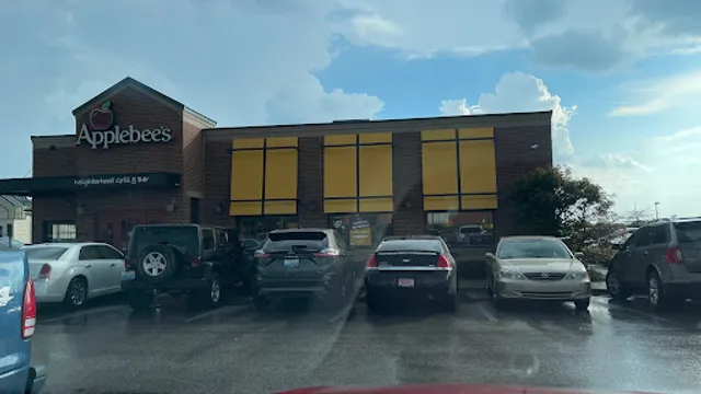 Applebee's Grill + Bar