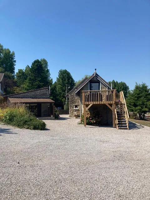 La Chambre Perchée des Hortensias