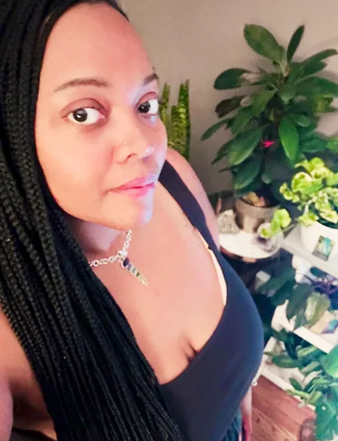 Celebrity Psychic Lin